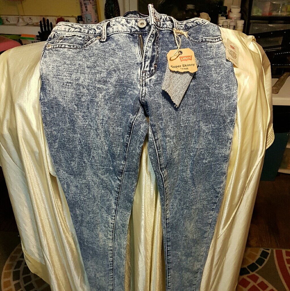Levi's Skinny Jeans....
