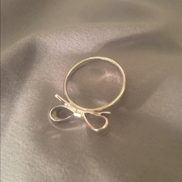 KATE SPADE BOW RING - Picture 2 of 3