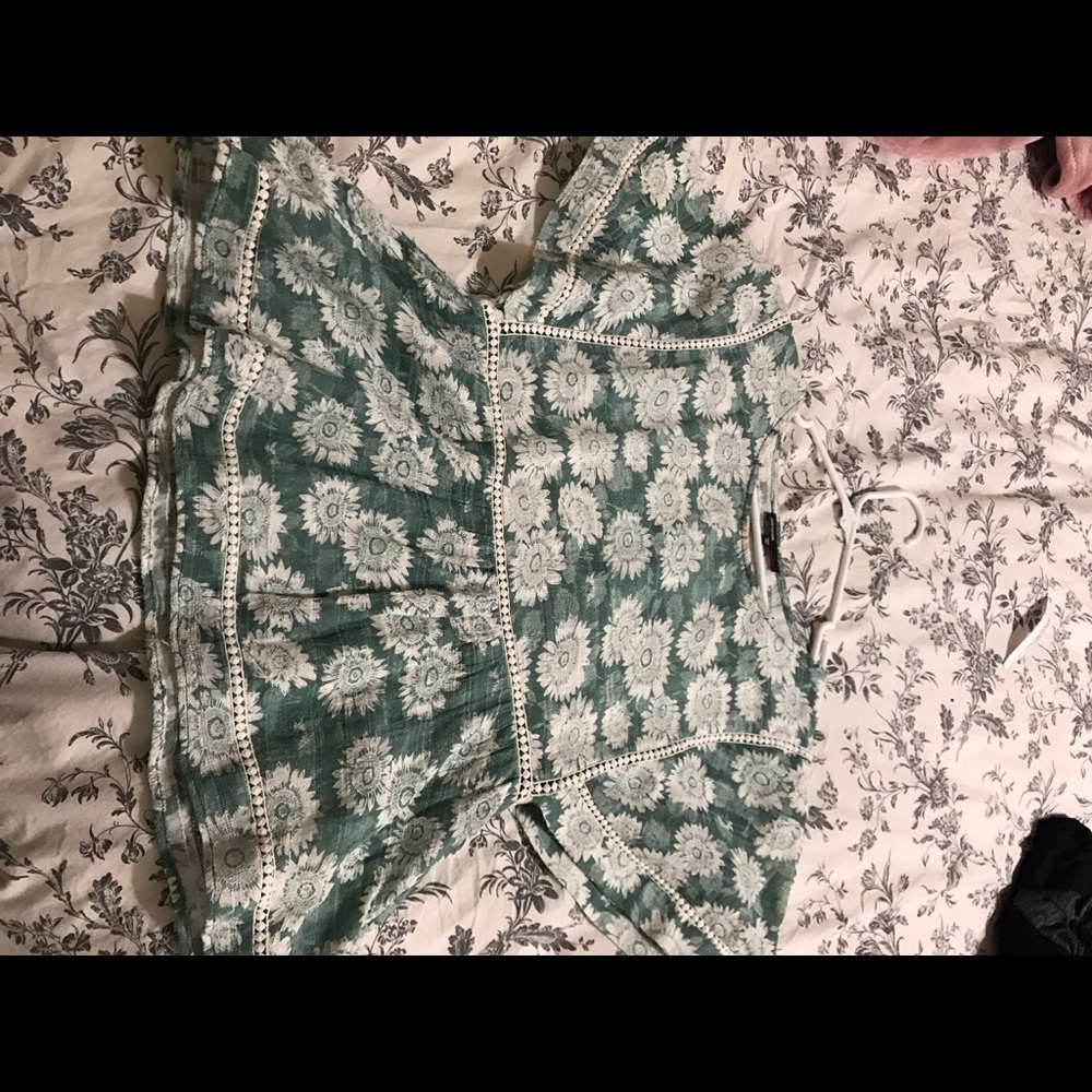 Floral top