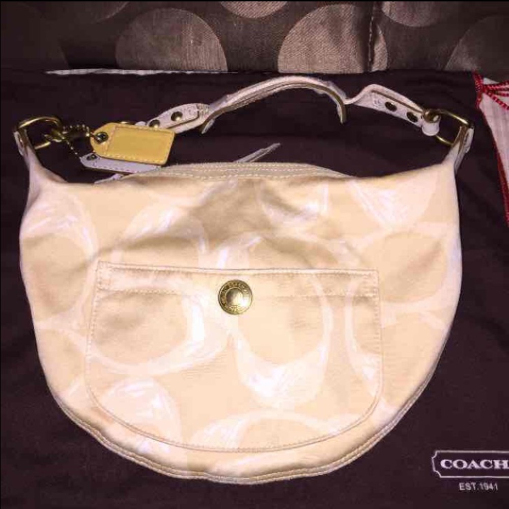 Coach Hampton Signature C satin purse 👜