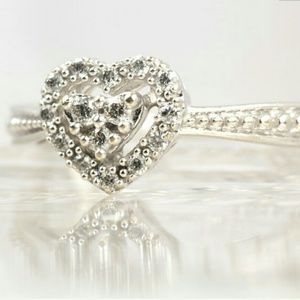 Kay Jewelers Jewelry - 10K Diamond Heart Ring Size 6.75 Kay Jewelers Jewelry - 10K Diamond Heart Ring Size 6.75