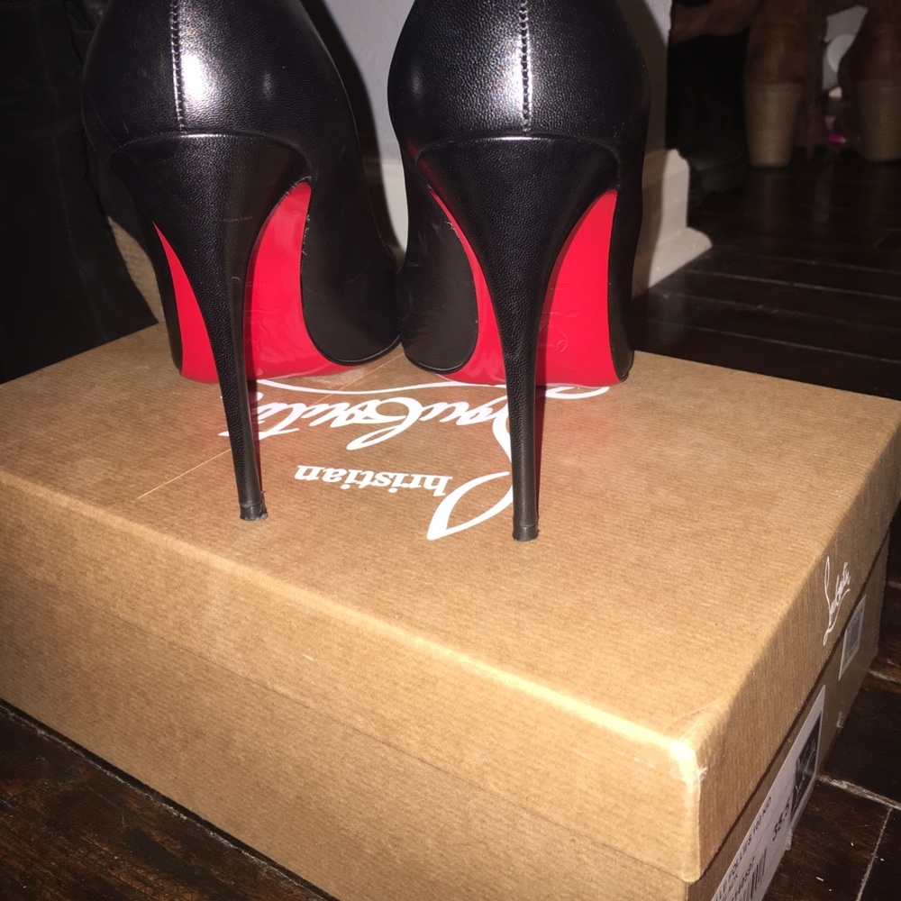 Christian Louboutin Pigalle Follies LEATHER