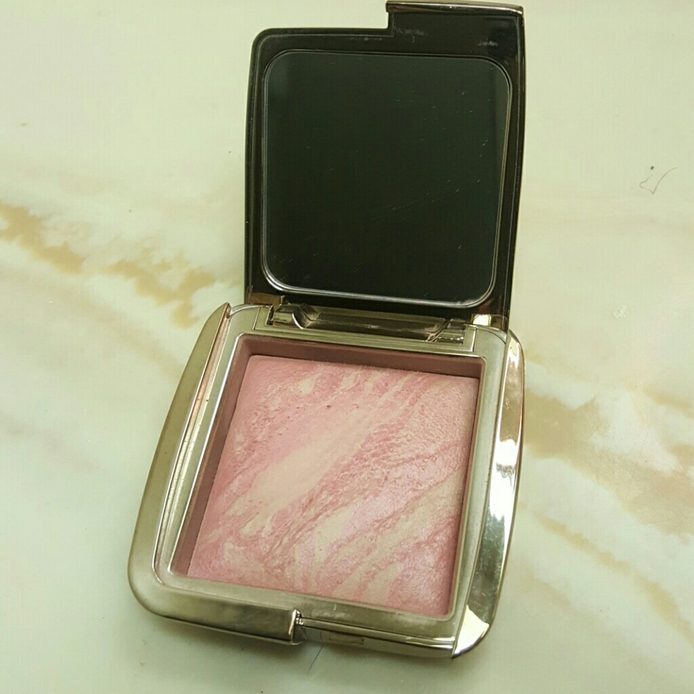 Hourglass Cosmetics Luminous Flush Lighting Blush