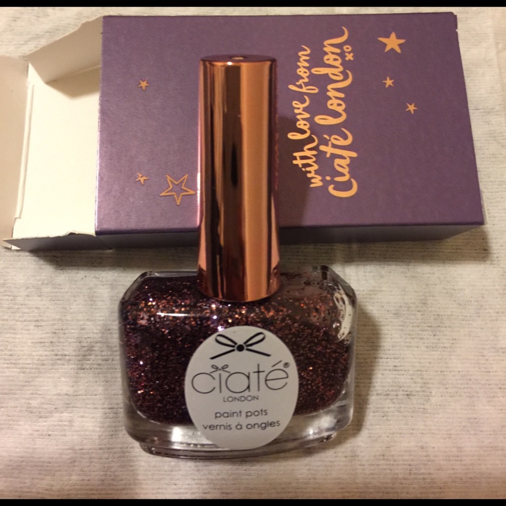 full size ciate nail polish + mini size+nail file