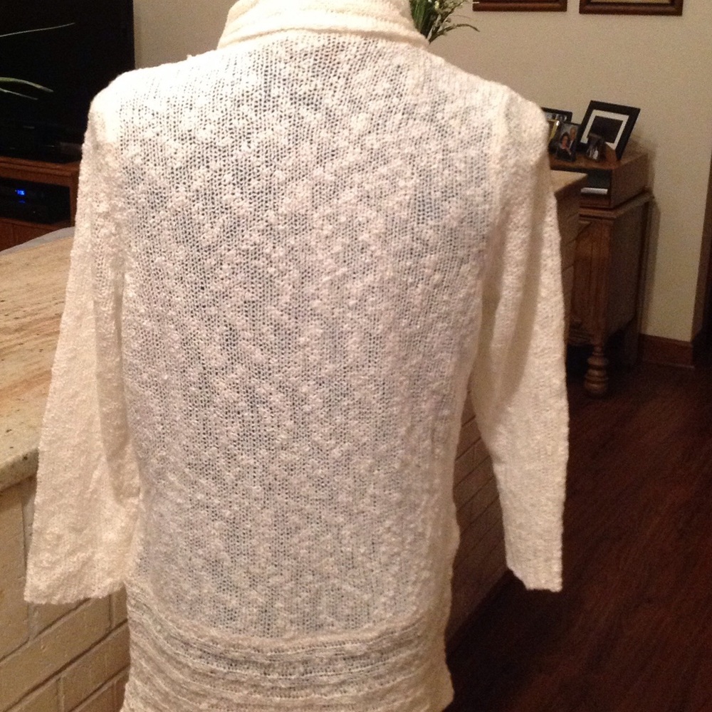 Stylish Sweater - Picture 2 of 4