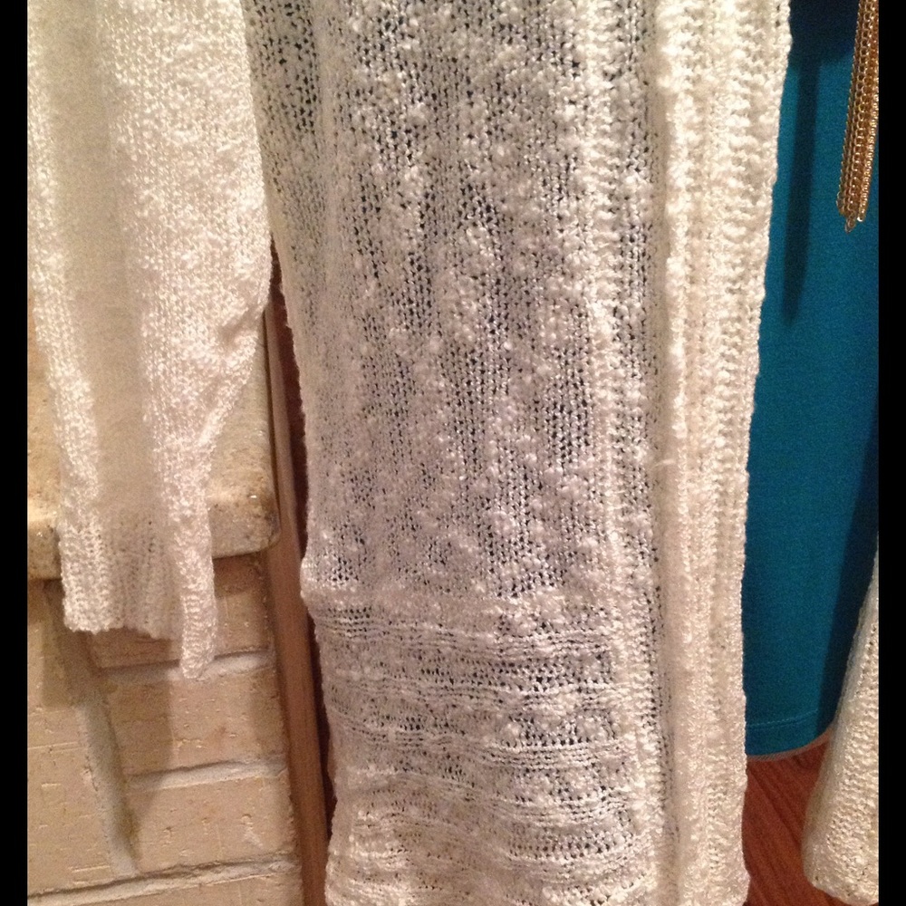 Stylish Sweater - Picture 3 of 4