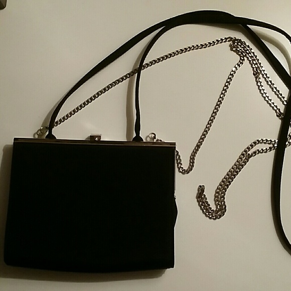 LIZ CLAIBORNE CROSSBODY. - Picture 6 of 7