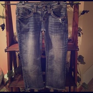 Ladies Hydraulic Capri jeans