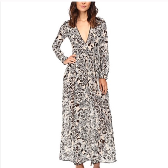 For Love and Lemons Dresses & Skirts - 💥SALE 💥For Love & Lemons Gracie Maxi