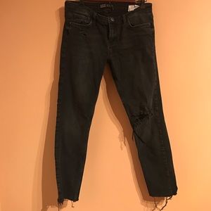 Zara Basic distressed jeans- off black