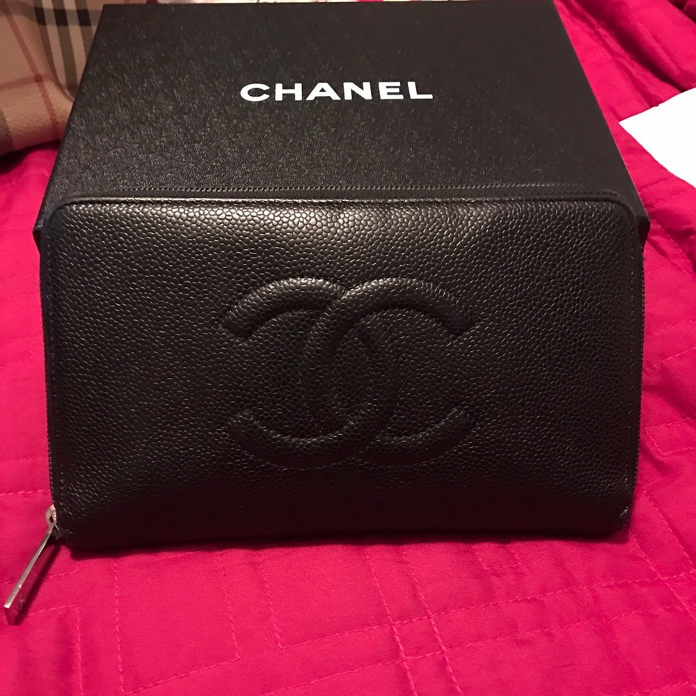 Black Chanel wallet