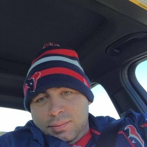 Meet your Posher, Refugio