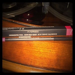 MAC Chromagraphic pencil