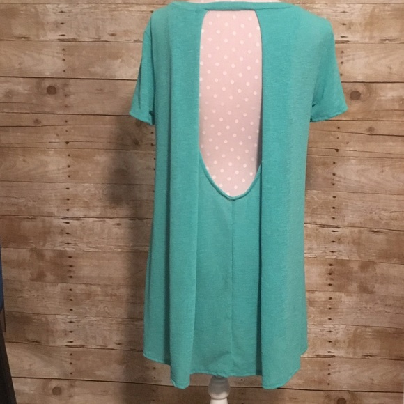 Keyhole  shift dress 🎉LAST ONE - Picture 3 of 4