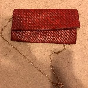 Red clutch