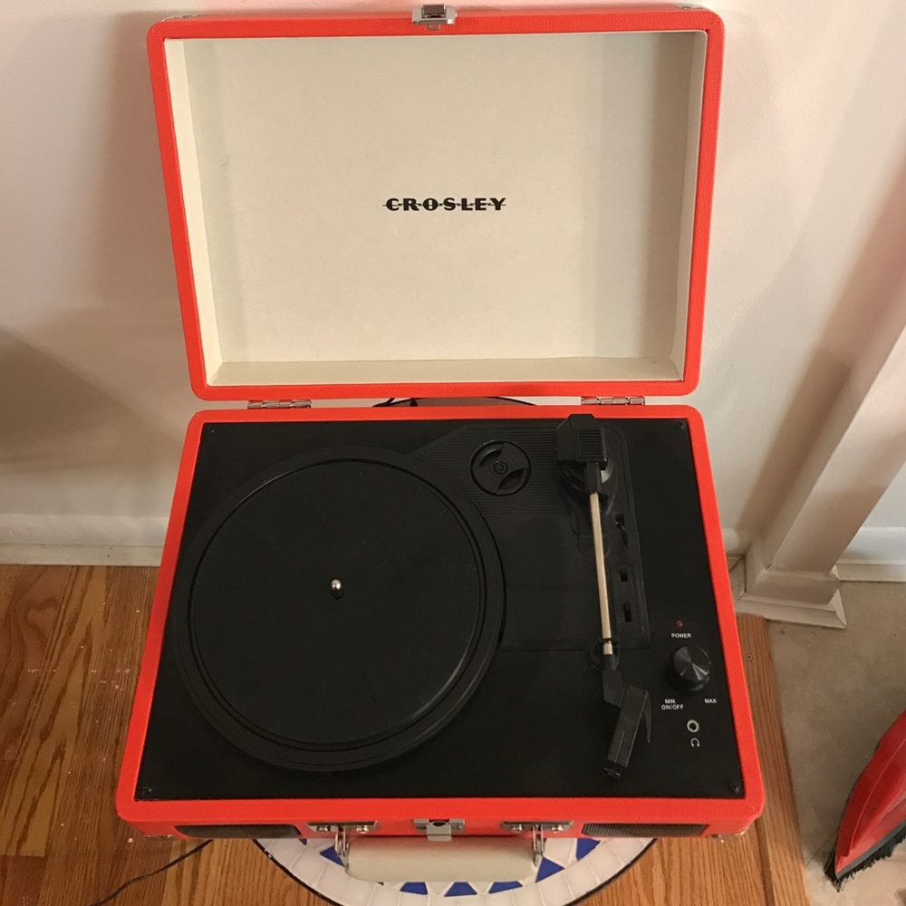 🎶🎶🎶 CROSLEY record player 🎶🎶🎶