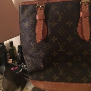 Lous Vuitton authentic handbag