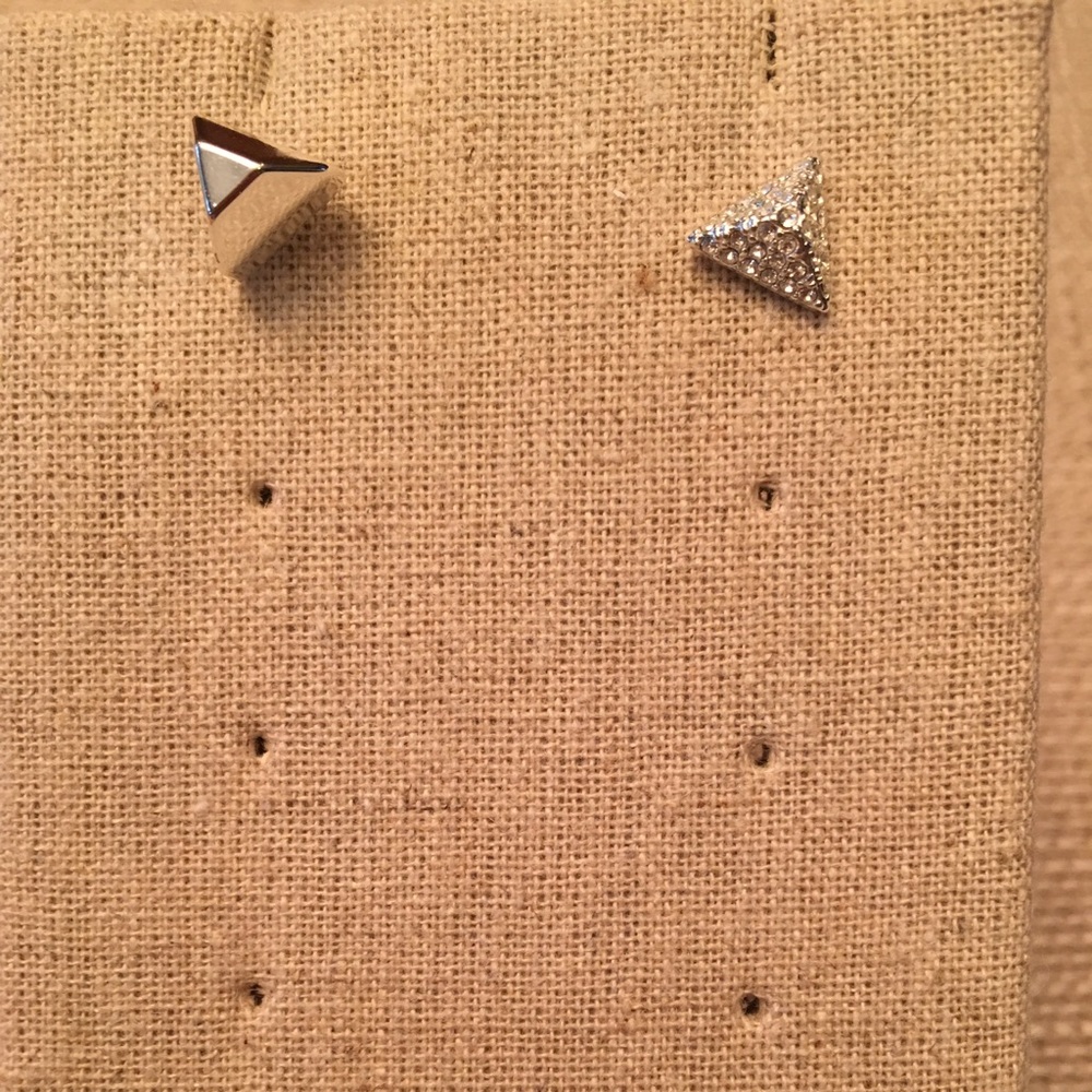 Déjà Vu Double-side Studs