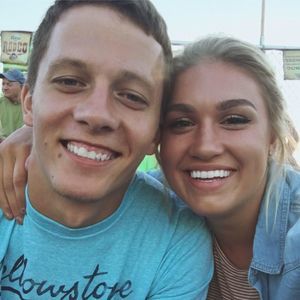 Meet your Posher, Dana