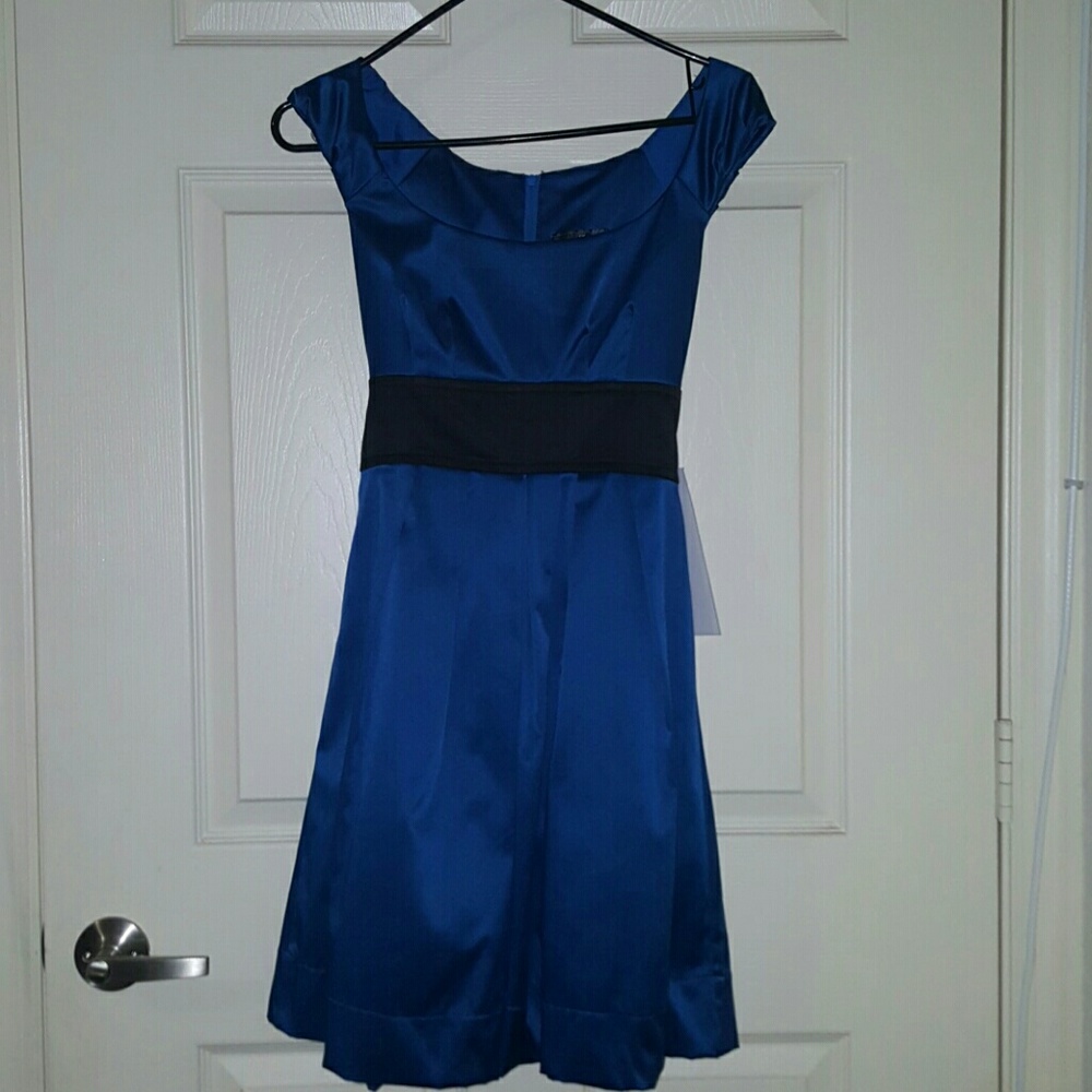 Black and blue mandrel dress