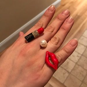 Lipstick and Smooches Ring