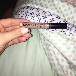 NYX Lip Lingerie in shade 09 Corset