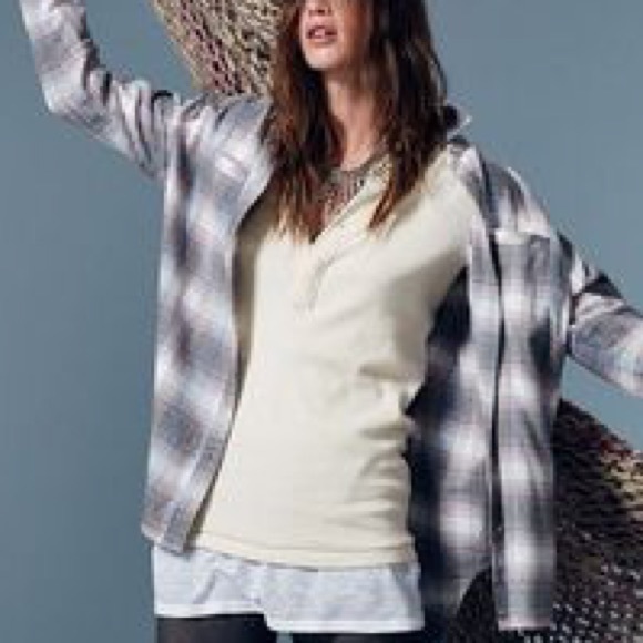 Urban Outfitters Tops - Urban Outfitters BDG Obie Plaid in Neutral Multi