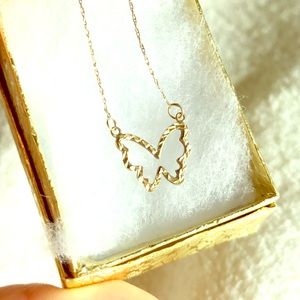 14KT Solid Yellow Gold Butterfly pendant necklace