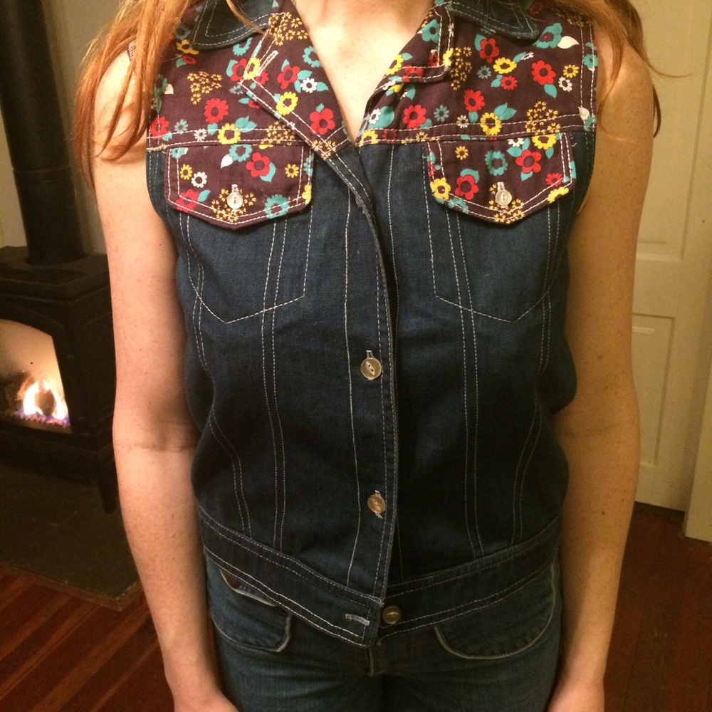 Floral pattern vest