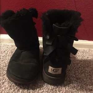 black Uggs