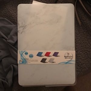 MacBook Pro marble case