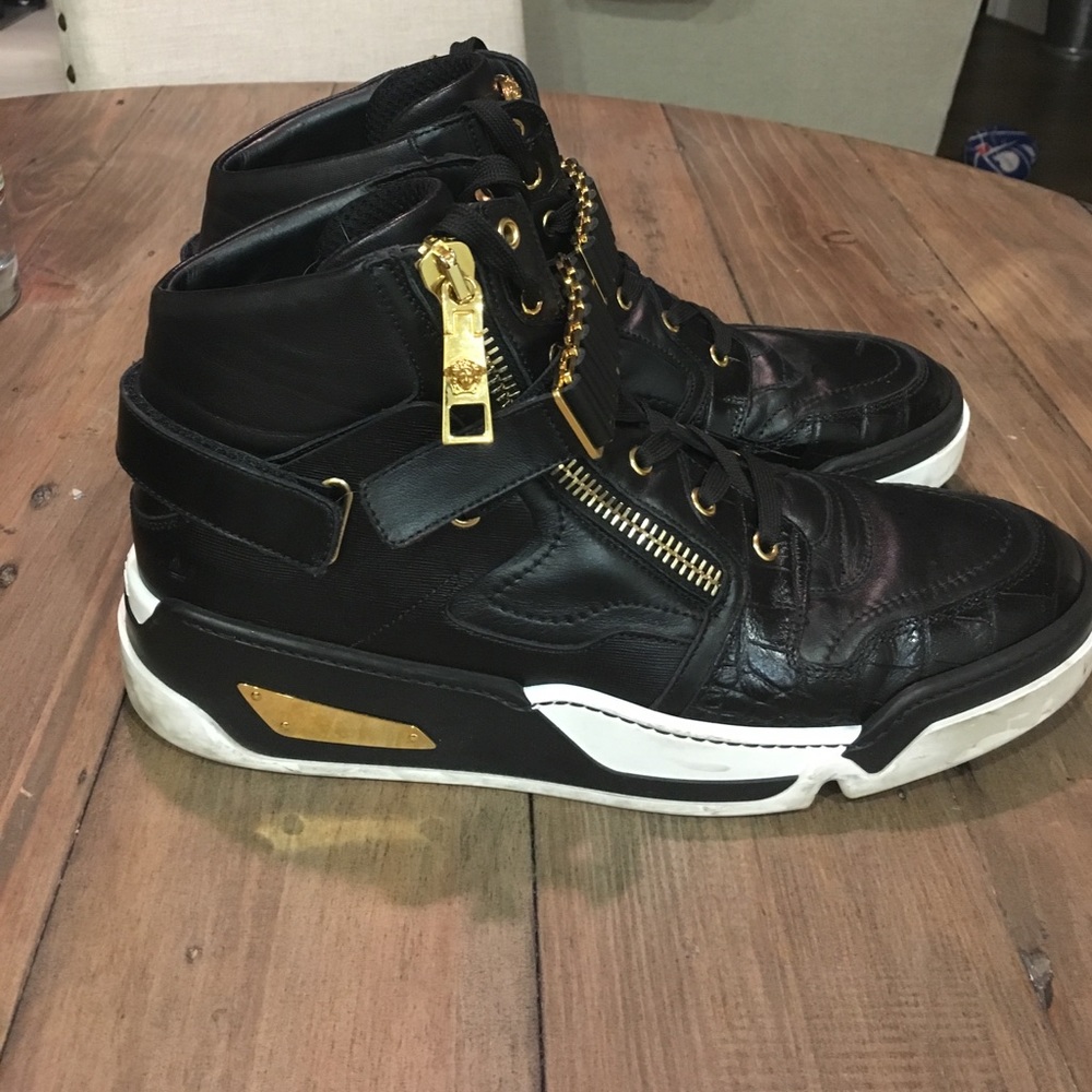 Versace Black and Gold High Tops 12 - Picture 4 of 7
