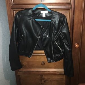 Cropped leather jacket
