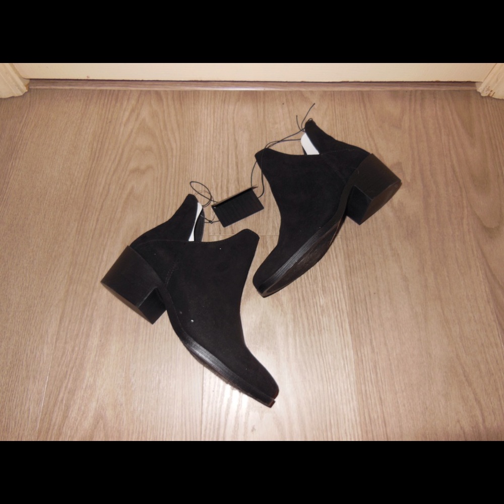 Forever 21 booties