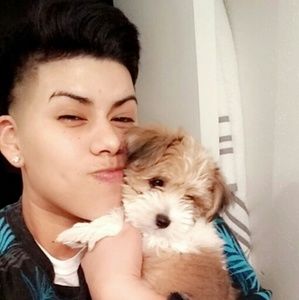 Meet your Posher, Veronica