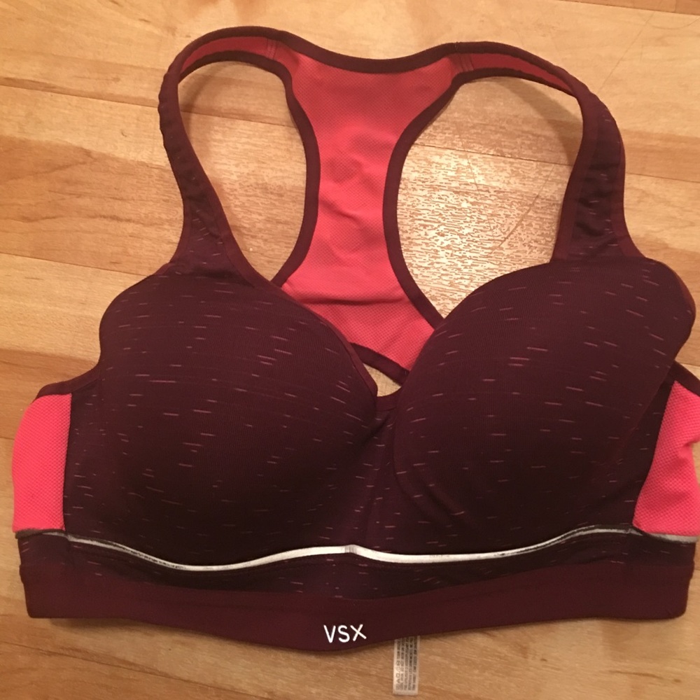 Victoria Secret Sports Bra - 38C