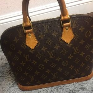 Authentic Louis Vuitton Alma PM