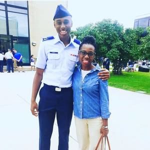 Meet your Posher, Cj