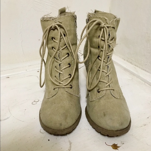 Tan canvas lace up booties - Picture 1 of 3