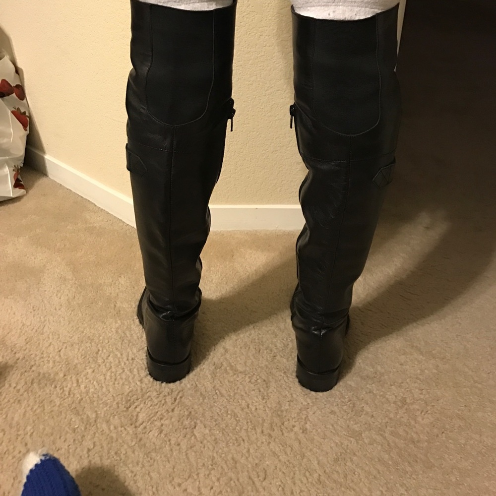 Boots - Picture 2 of 3