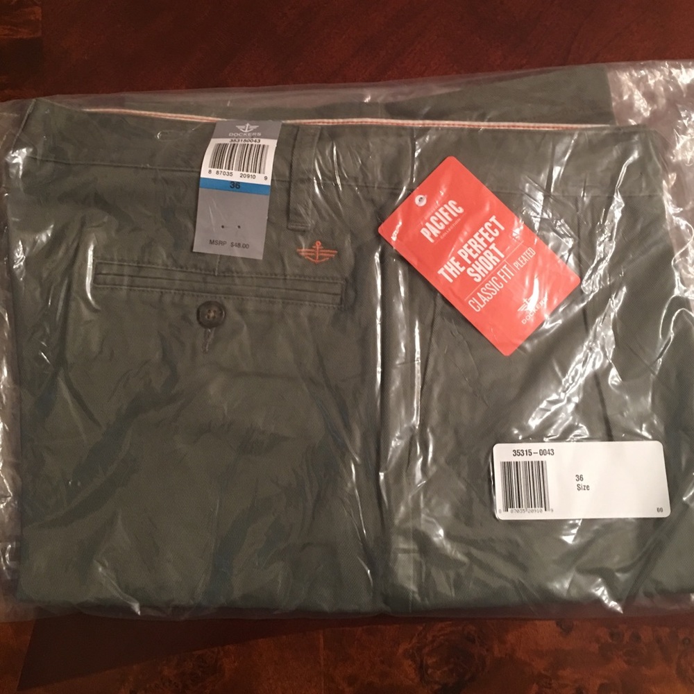 Men's dockers shorts