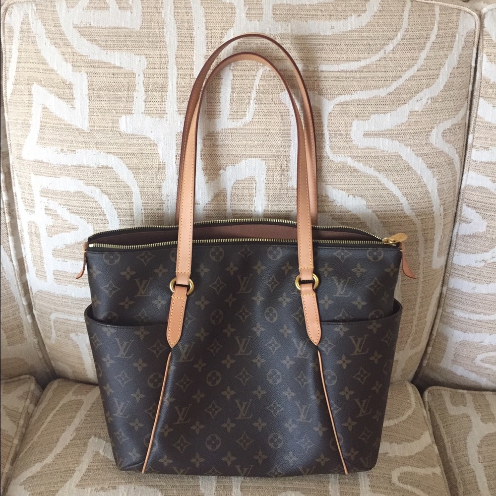 Louis Vuitton Totally MM