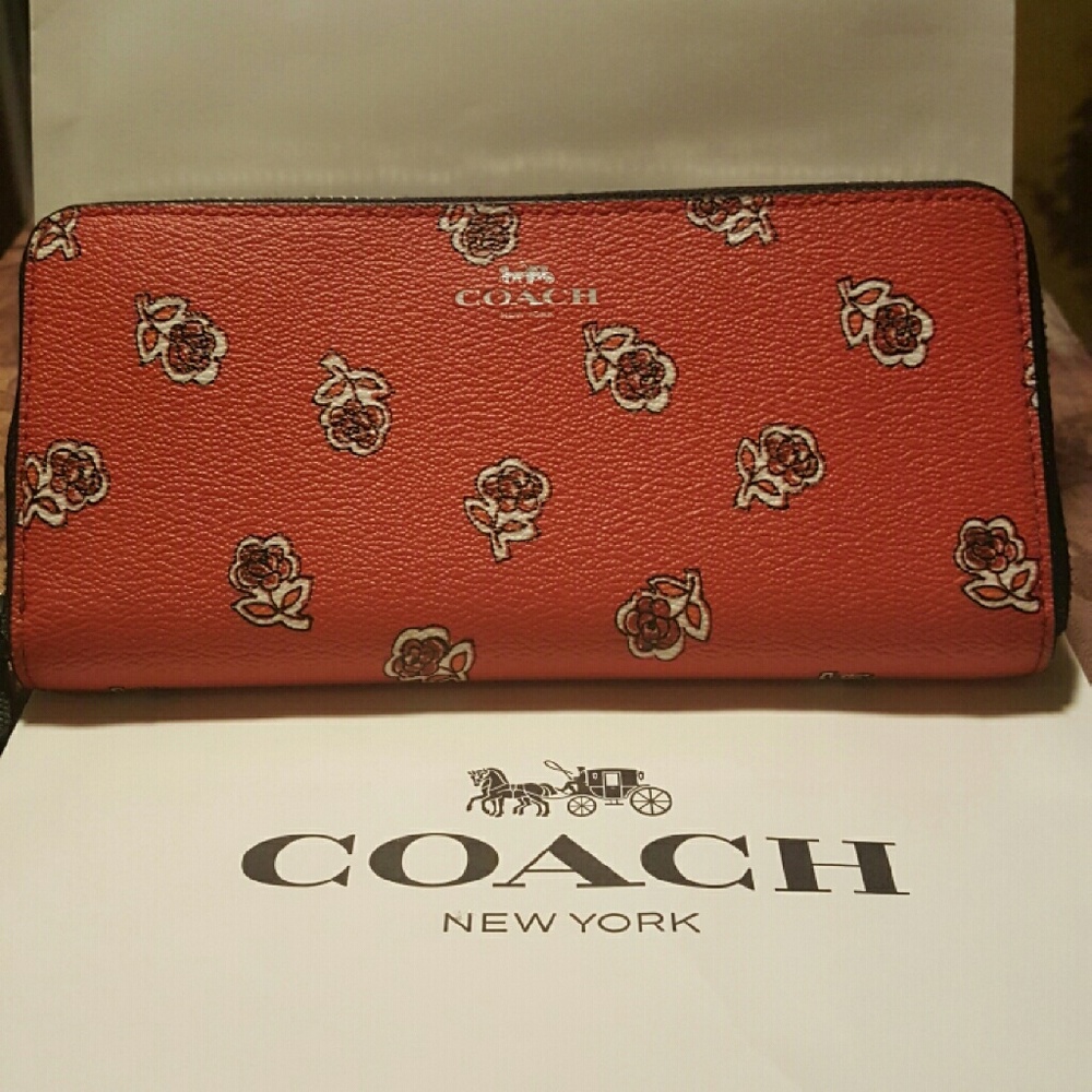 ■●SOLD●■Coach Wallet F56717