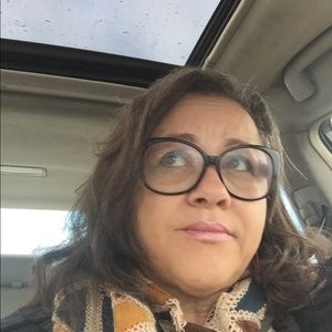 Meet your Posher, Clara