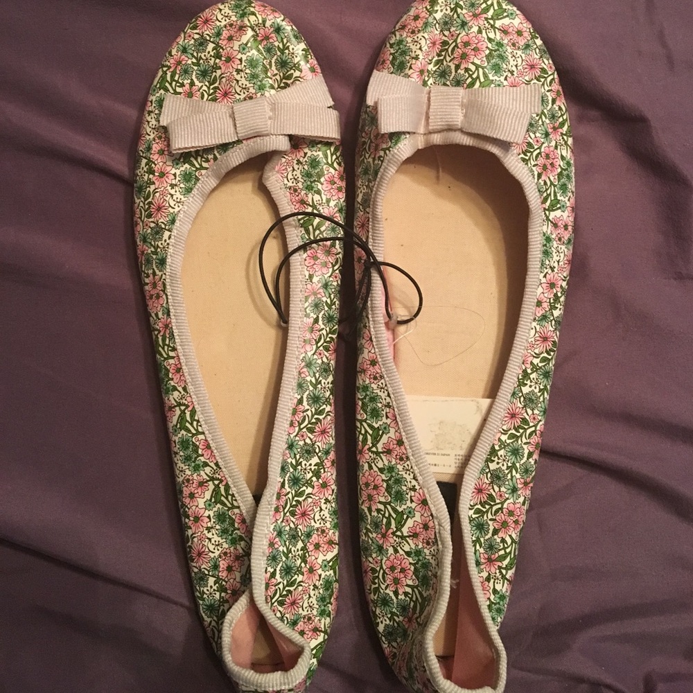 Floral flats