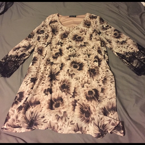 Nordstrom ASTR Dress - Picture 1 of 1