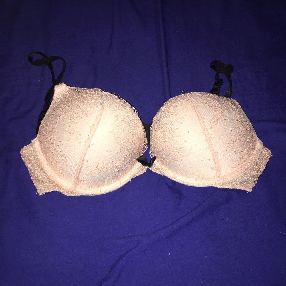 Victoria Secret Bombshell bra