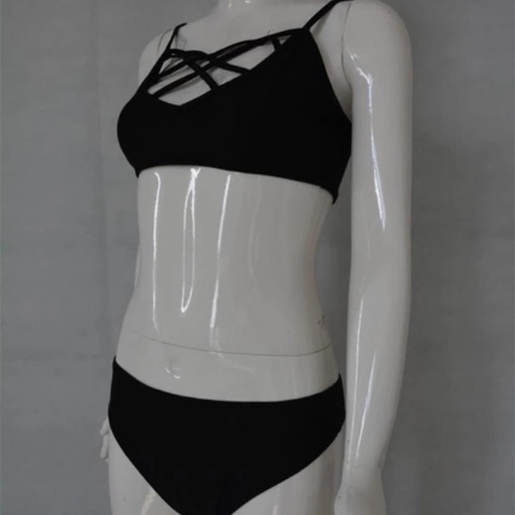 Sexy Bandage bikini - Picture 3 of 4