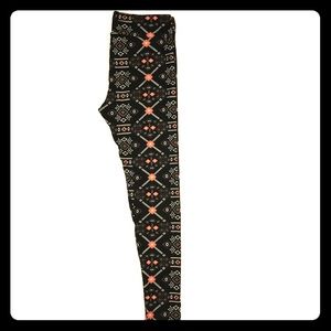 NWOT- LuLaRoe Tall & Curvy Leggings