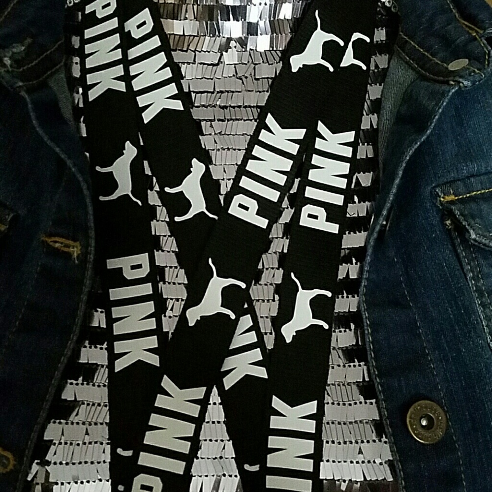💕🐶 2 PINK VICTORIA'S SECRET LANYARD 💕🐶 - Picture 3 of 4
